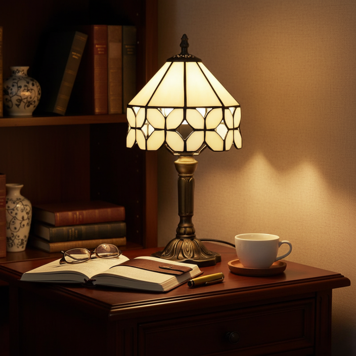 Lampa LED w stylu barokowym ze Starego Świata